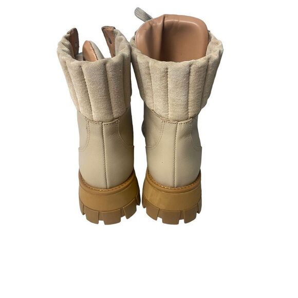 Schutz Wooman’s Sutton Bootie in Oyster Size 6.5 New with Defect - Picture 3 of 7